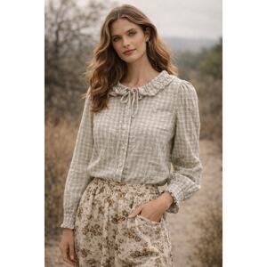 H&M Cottage 100% Cotton button down collared plaid gingham Doen blouse sz M-L